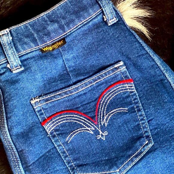 Vintage Wrangler Ultra High Waist Wide Leg Jeans | Soft & Comfortable~ Size 12 - Picture 2 of 13